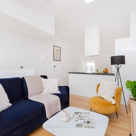 Fitzrovia & Soho - 2Br With Balcony - Cityapartmentstay London Eksteriør billede