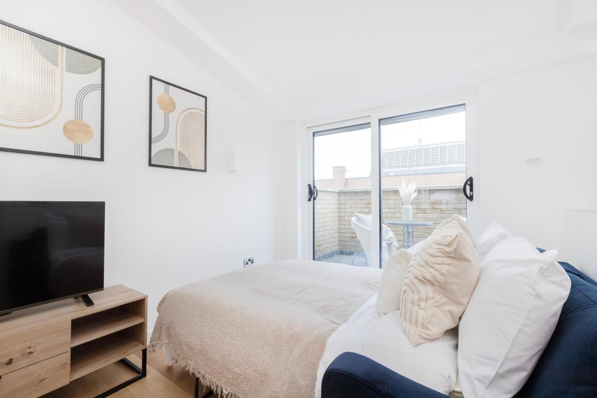 Fitzrovia & Soho - 2Br With Balcony - Cityapartmentstay London Eksteriør billede