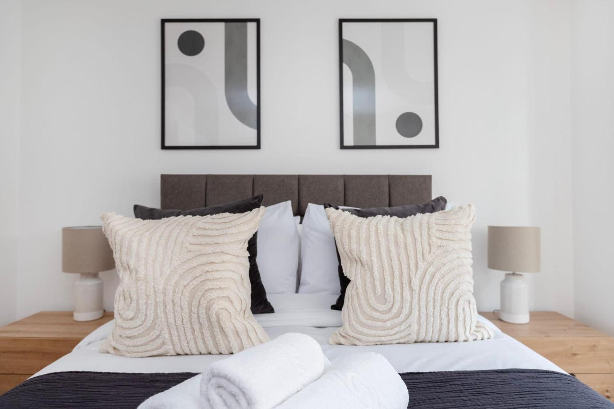 Fitzrovia & Soho - 2Br With Balcony - Cityapartmentstay London Eksteriør billede