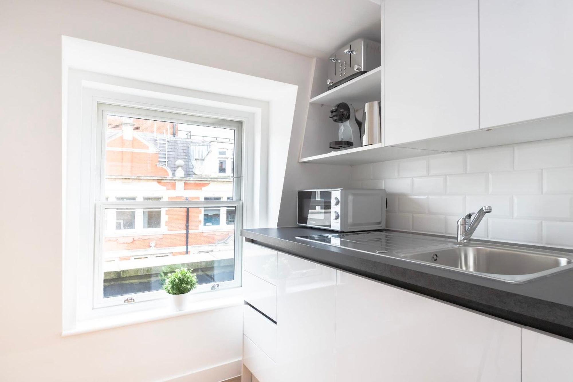 Fitzrovia & Soho - 2Br With Balcony - Cityapartmentstay London Eksteriør billede