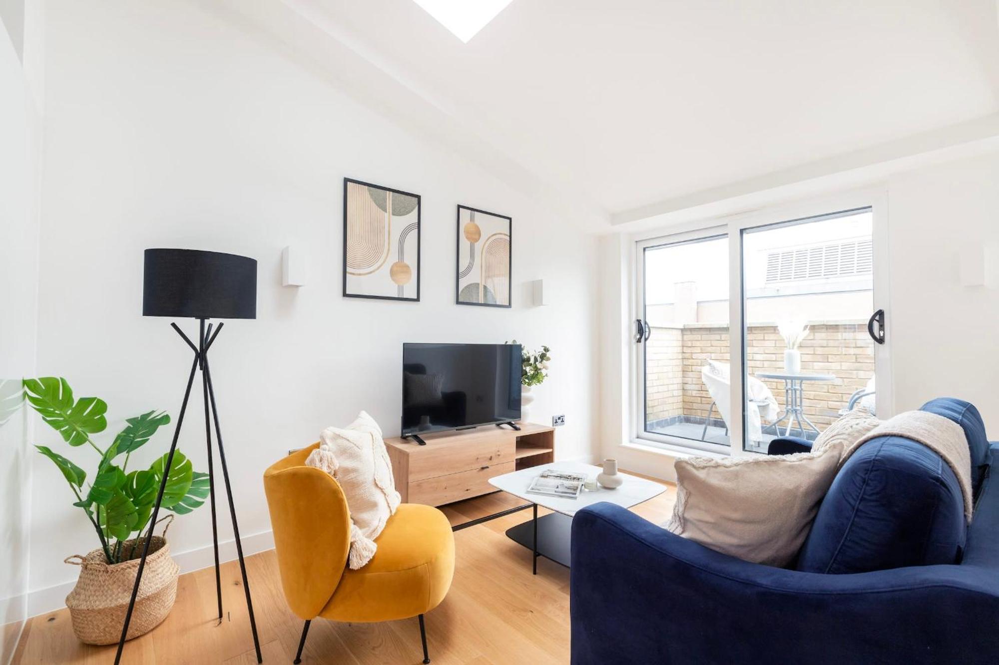 Fitzrovia & Soho - 2Br With Balcony - Cityapartmentstay London Eksteriør billede